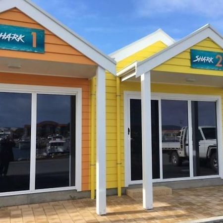 Port Lincoln Shark Apartment 1 Bagian luar foto